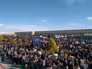 پیام های حماسه آفرینی مردم در جشن چهل و یک سالگی انقلاب