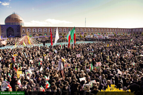 حضور حماسه ساز مردم اصفهان در یوم الله 22 بهمن