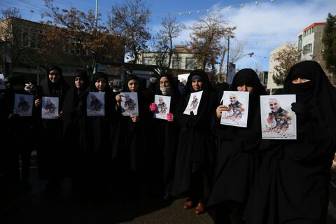 حضور روحانیون و طلاب اهر و جلفا در راهپیمایی ۲۲ بهمن