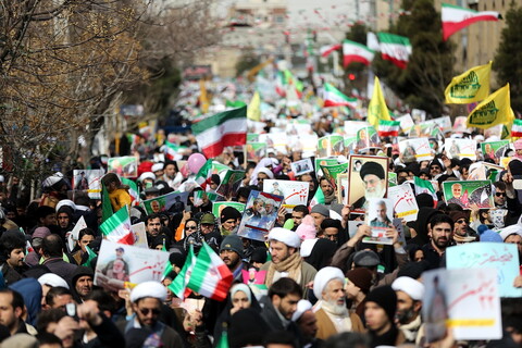 تصاویر/ حضور مردم قم در راهپیمایی 22بهمن