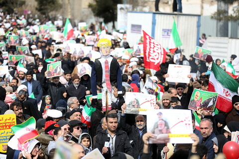 تصاویر/ حضور مردم قم در راهپیمایی 22بهمن