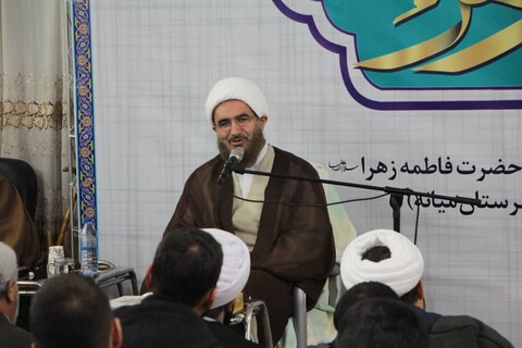 تصاویر / گردهمایی طلاب و روحانیون شهرستان میانه