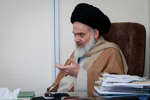 جلسه آیت الله حسینی بوشهری با مسئولین سامانه تقریرات