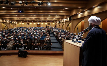 آمده‌ایم تا  اگر فردا بودجه و امکانات نبود، کار زمین نماند/ ۵۰ درصد بودجه ۹۸ را هم به ما نداده اند