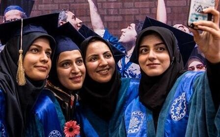 L'éducation des femmes avant et après la Révolution islamique: étude comparative