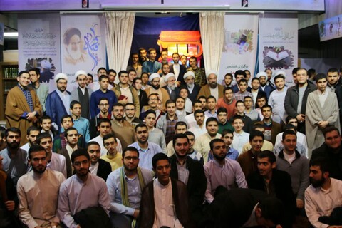 تصاویر/ مراسم عمامه گذاری طلاب مدرسه علمیه دارالسلام تهران