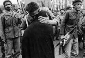 ​وداع با والدین معظم شهدا در قم