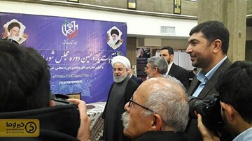 رئیس جمهور آرای خود را به صندوق انداخت