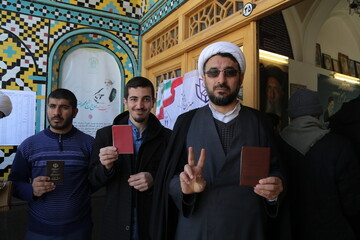 تقدیر مجمع نمایندگان طلاب و فضلای همدانی مقیم قم از مردم دارالمومنین