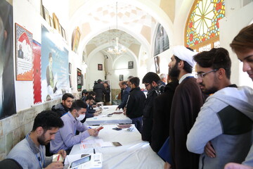 انتخابات تا ساعت ۲۰ تمدید شد