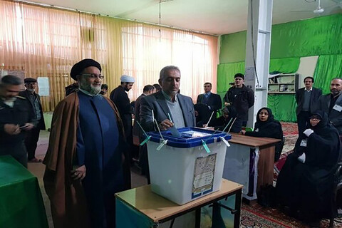 تصاویر /  حضور مسئولان استان همدان در پای صندوق رای