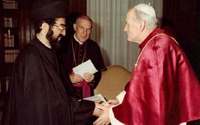 L'Imam Khamenei a envoyé un message de condoléances à la suite du décès de Hujjatul Islam Wal-Muslimin Sayyid Hadi Khosrowshahi