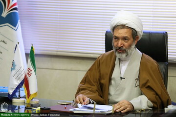 مردم کسی را انتخاب کنند که از آمریکا و اسرائیل نترسد