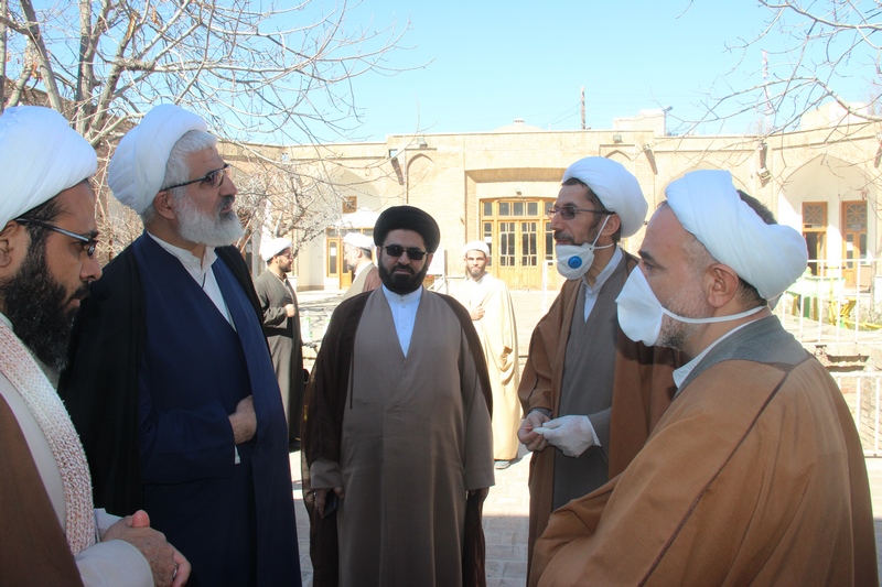 تصاویر/  بازدید مدیر حوزه و مسئول نمایندگی ولی فقیه در سپاه قزوین از قرارگاه جهادی روحانیت