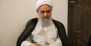 تجلیل امام جمعه آران و بیدگل از روحانی انقلابی