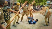 ویڈیو| ہندوستان میں پولیس کی بربریت