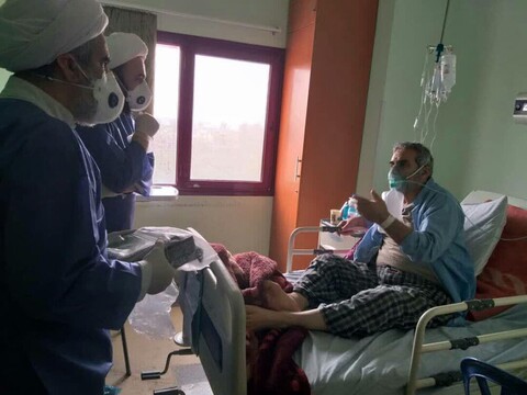 حضور روحانیون لاهیجان در جمع بیماران کرونایی