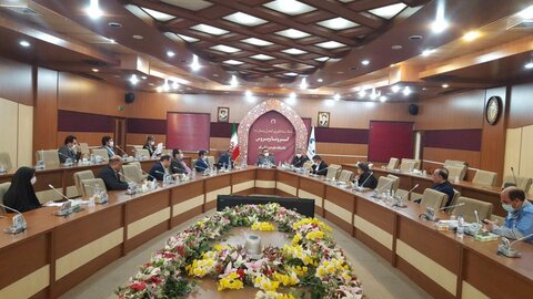 برگزاری جلسه ستاد پیشگیری، کنترل و مبارزه با ویروس کرونا در دانشگاه علوم پزشکی قم جلسه