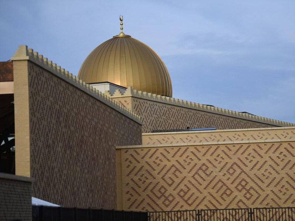 Muslim scholars call for suspension of congregational activities at mosques