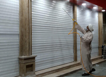 تصویری از امام‌جمعه آبادان پایِ کارِ سلامت مردم