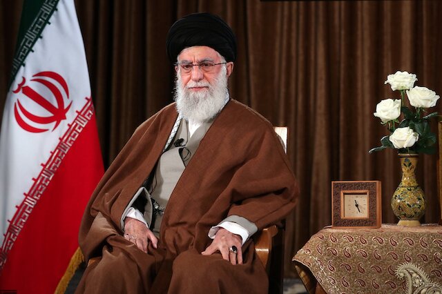 Ayatollah Khamenei: US officials are charlatans and terrorists