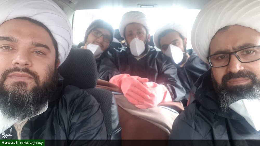 تصاویر / فعالیت جهادی طلاب مراغه ای در مبارزه با ویروس کرونا