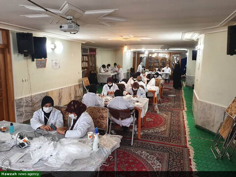 کارگاه مردمی تولید ماسک در حسینیه بنی فاطمه اصفهان
