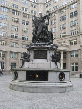 نگاهی به  مستند «لیورپول» در قاب هیسپان تی وی