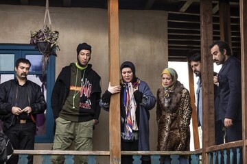 همچنان پرمخاطب اما...!