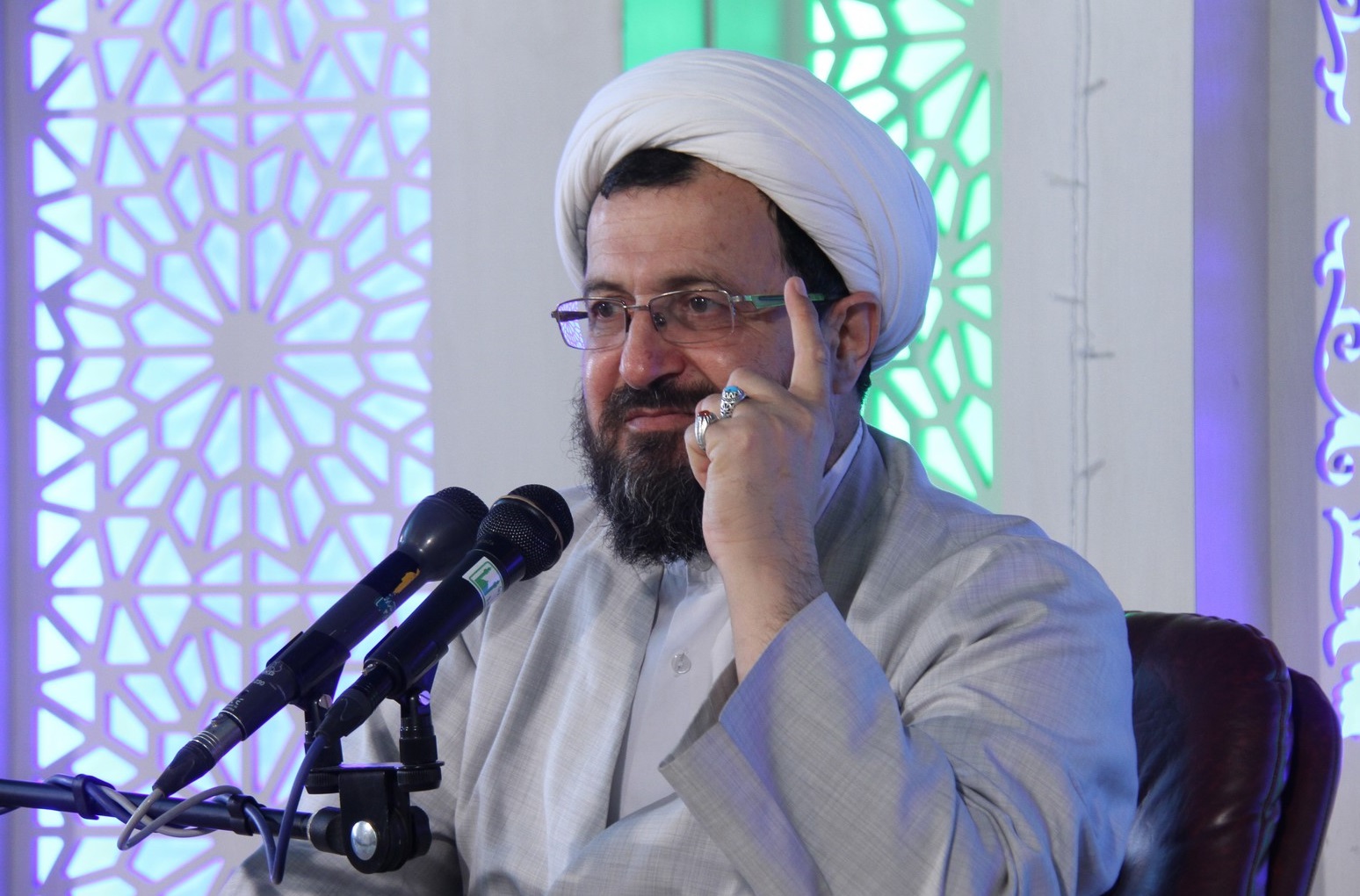  جنایت جاهلیت مدرن نسبت به دختران از زنده به گور کردن آنها بدتر است