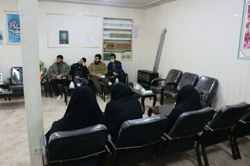 تصاویر/ طلاب جهادی قروه پای کار مبارزه با کرونا