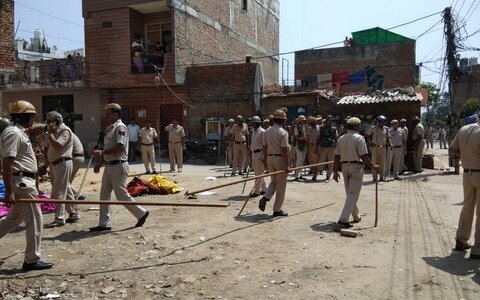 تیراندازی افراد ناشناس روبروی مسجدی در هند