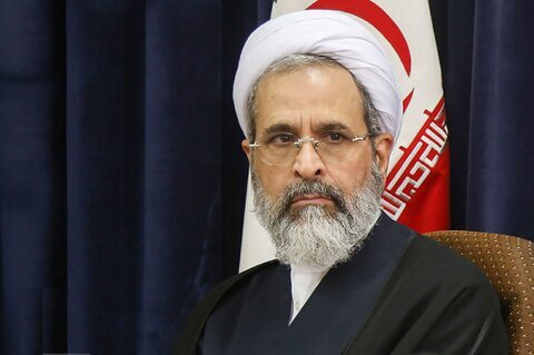رسالة رئیس الحوزات العلمیة في إيران إلى المديرة العامة لليونسكو؛