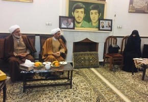 دیدار با  ۱۰هزار و ۷۶۰ نفر از خانواده شهدا و ایثارگران قم