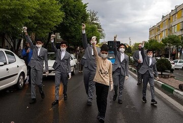 اجرای میدانی گروه‌های سرود "منتظران منجی" در محلات قم