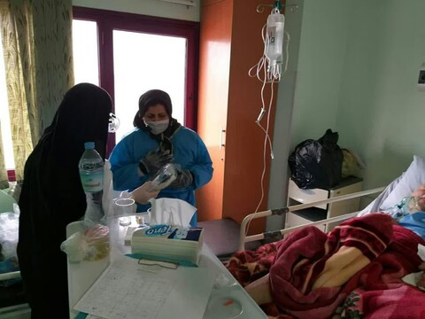 تصاویر شما/ کمک‌رسانی خواهران طلبه جهادی استان گیلان در مبارزه با کرونا