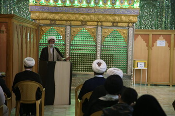 مراسم تجلیل از طلاب جهادی تیمم دهنده اموات کرونایی برگزار شد