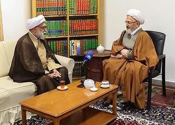 تسلیت آیت الله العظمی سبحانی به تولیت آستان قدس رضوی