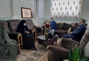 روحیه ایثارگری ملت ایران بحران کنونی را شکست  می دهد