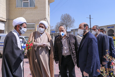 تقدير ممثلي إمام جمعة قزوين من كادر منظمة المقابر لهذه المحافظة
