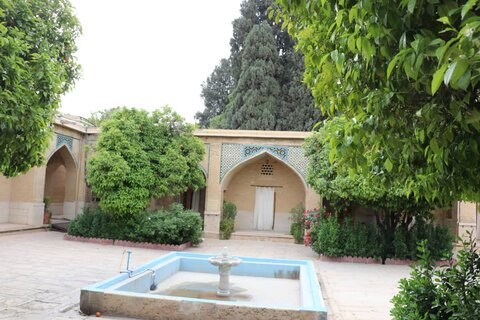 مدرسه علمیه منصوریه شیراز در قاب دوربین