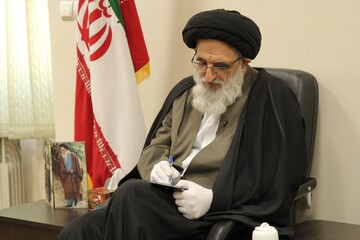 بودجه‌های کلان فرهنگی خرج امور سخیف و کم‌ارزش نشود