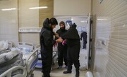 روایتی از تلاش جهادگران بی ادعا در بیمارستان بقیه الله(عج) تهران/ طلابی که جای خانواده بیماران کرونایی را گرفته اند