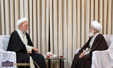 آیت اللّه امینی حقیقتاً الگوی ارزنده و پرکار برای طلاب جوان بود