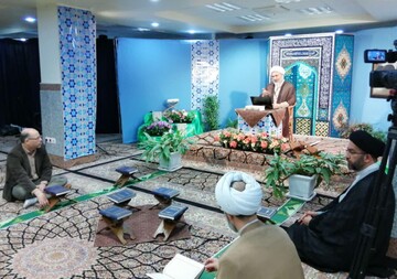 قرآن کتابی است کهبه  بشریت، بصیرت  می دهد