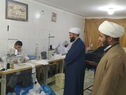 تصاویر/ بازدید مدیر حوزه کردستان از کارگاه تولید ماسک مدرسه علمیه امام صادق (ع) قروه