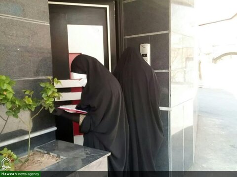 بالصور/ النشاطات التطوعية لطالبات المدرسة المعصومية العلمية في مكافحة كورونا بمدينة تبريز الإيرانية