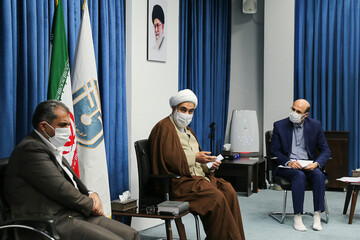 درباره هزینه کرد زکات شفاف سازی شود