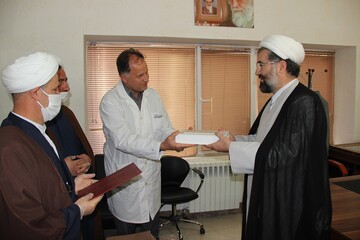 تشکر مسئولان حوزه علمیه قزوین از پرسنل بیمارستان بوعلی