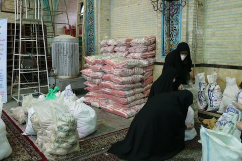 تصاویر/خدمت مومنانه کانون بانوان دفتر آستان قدس رضوی در اصفهان